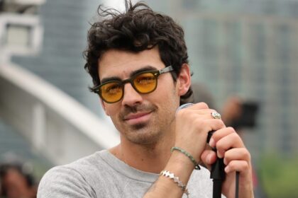 Photos Of The Jonas Brothers Band Member – Hollywood Life