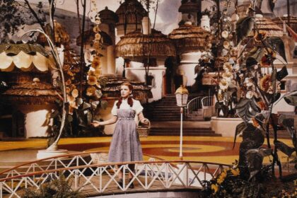 Photos of the ‘Wizard of Oz’ Starlet From Her Life – Hollywood Life