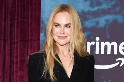 Sun-kissed Nicole Kidman looks like a painting in crop top during family vacation with daughters