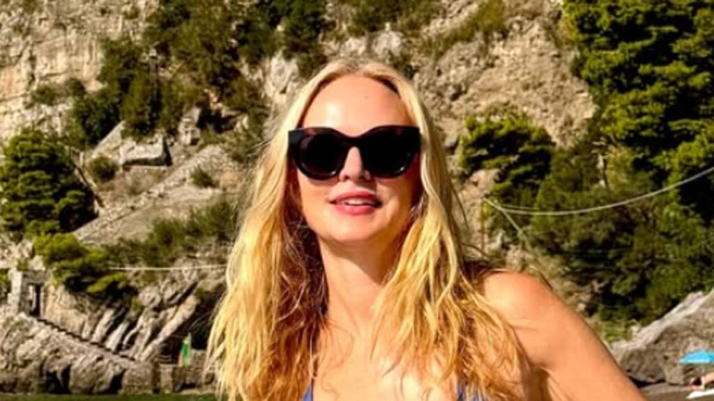 Heather Graham, 56, showcases incredible figure in tiny string bikinis on Italian vacation