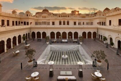 I stayed in a real life 18th century palace in India and felt like royalty — inside RAN BAAS: The Palace