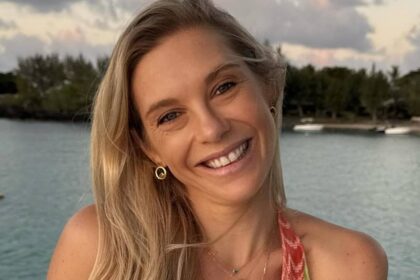 Prince Harry’s ex-girlfriend Chelsy Davy shares rare picture of her children in idyllic snapshot of life in Mauritius