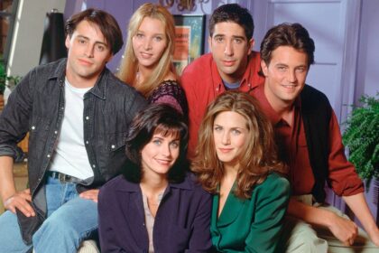 6 TV casts who actually became friends in real life
