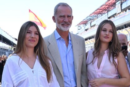 Princess Leonor and Infanta Sofía make their Madrid F1 debut