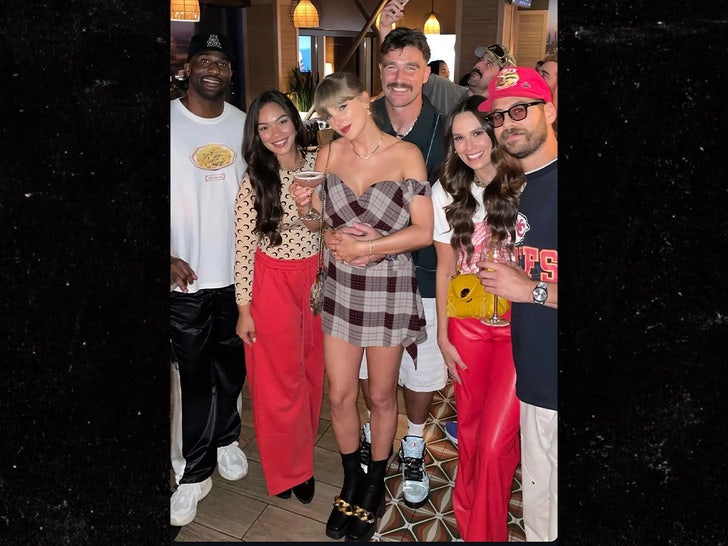 travis kelce taylor swift chiefs after party