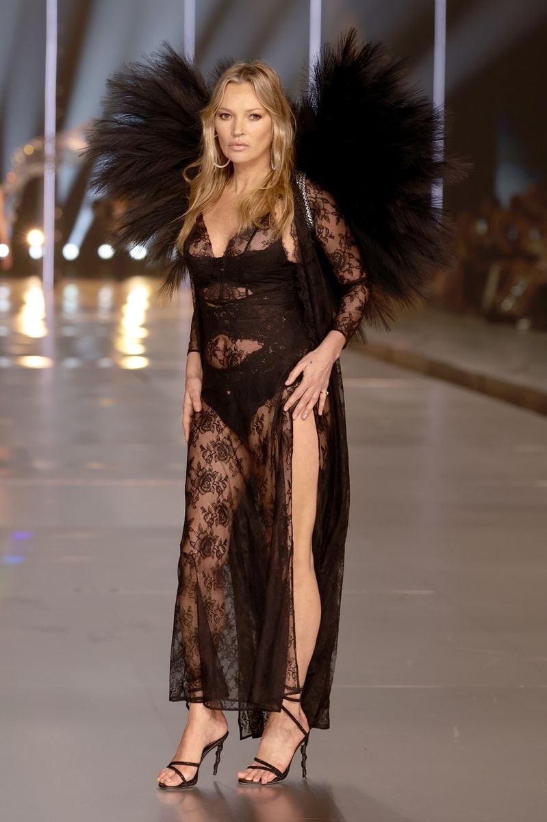 Kate Moss at the 2024 Victoria's Secret Runway Show 