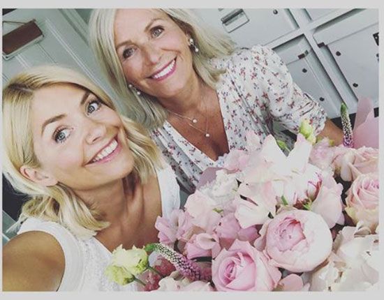 holly willoughby mum birthday selfie