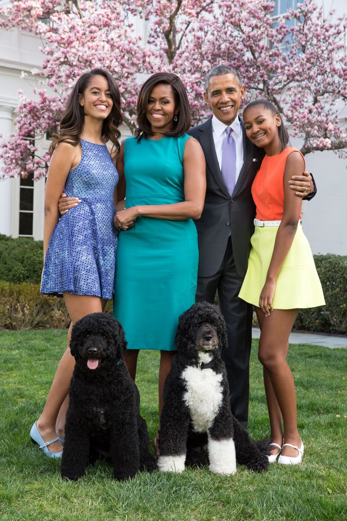 The Obama family with their pets Bo and Sunny in 2015