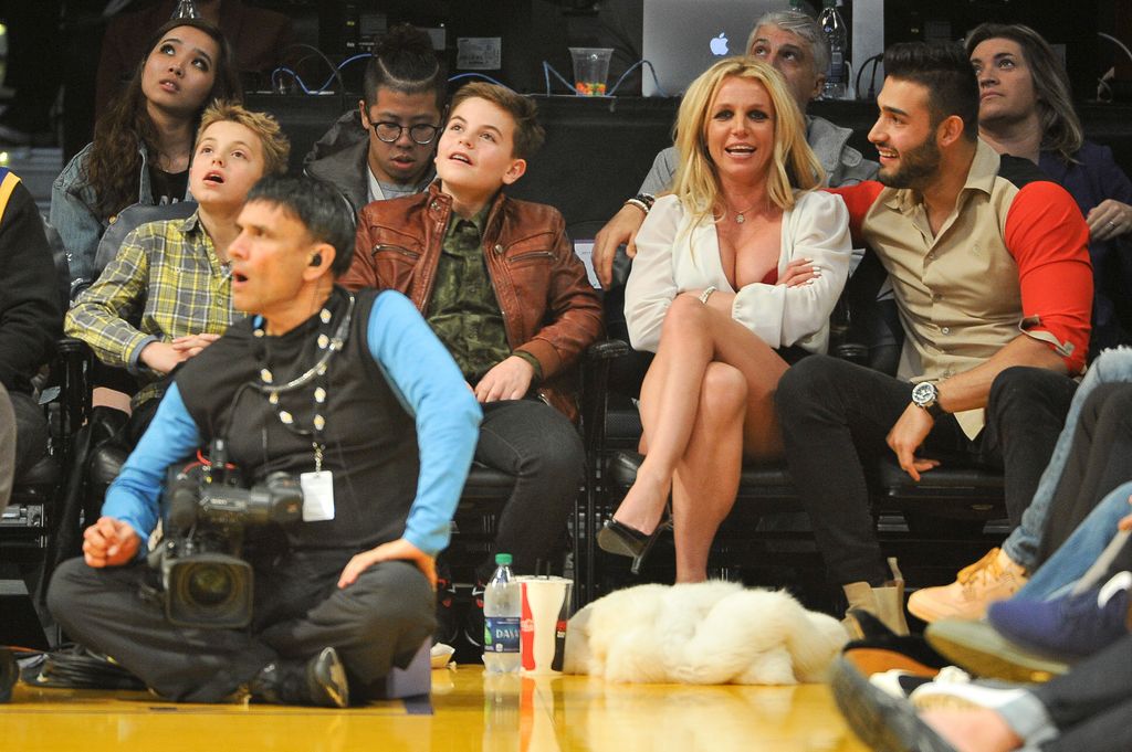 sSean Federline, Jayden James Federline, Britney Spears and Sam Asghari attend a basketball game between the Los Angeles Lakers and the Golden State Warriors at Staples Center on November 29, 2017 in Los Angeles, California