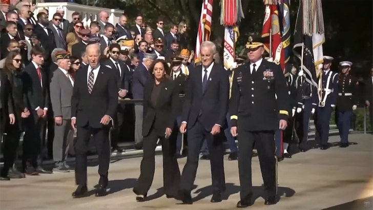 111124-joe-biden-kamala-harris-kal