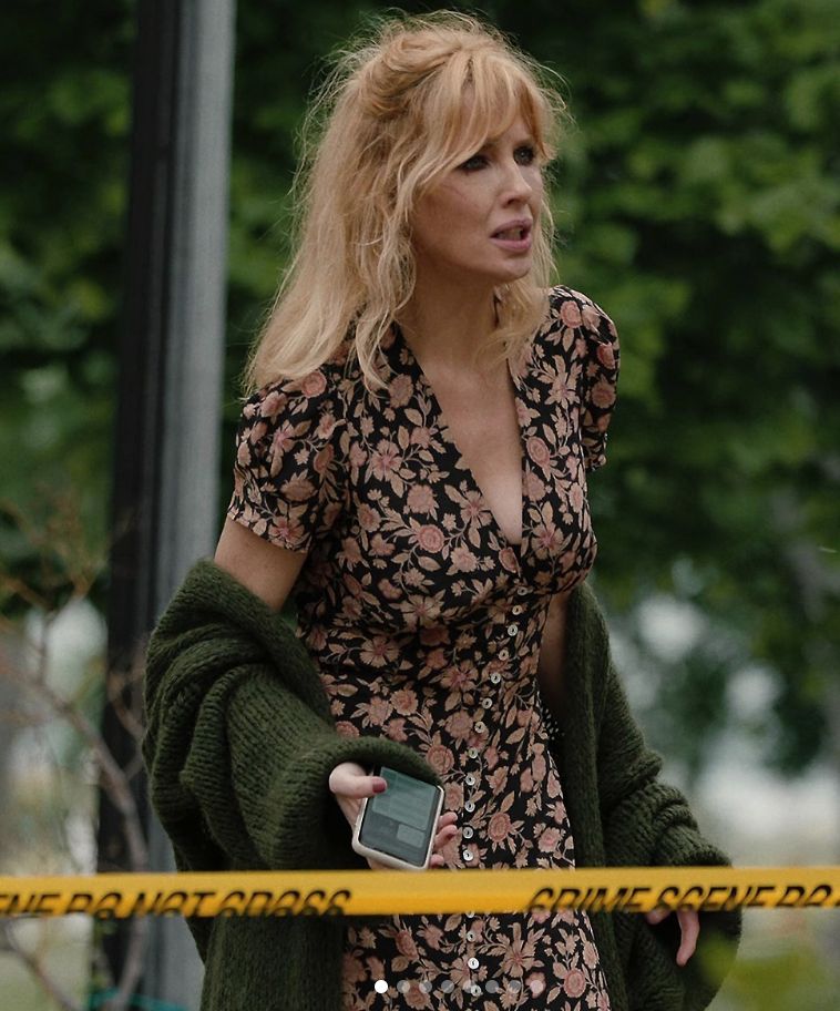 Beth Dutton floral dress