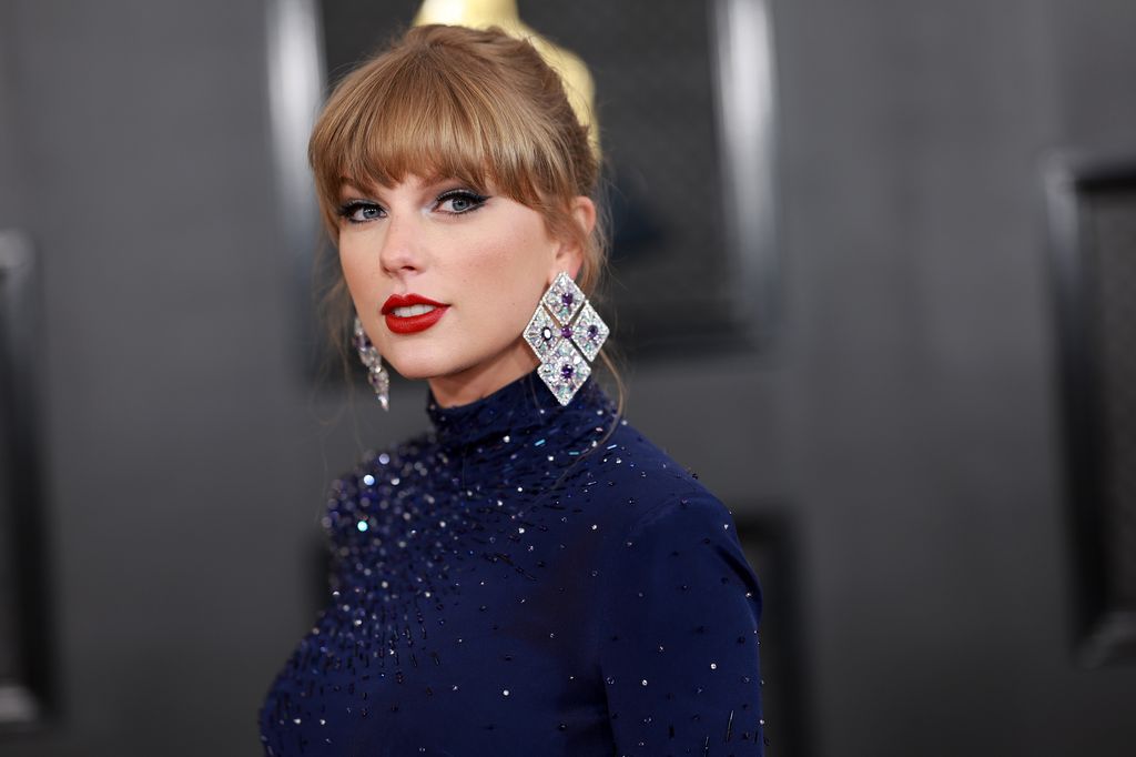 Taylor Swift in a navy gown at the Grammys 