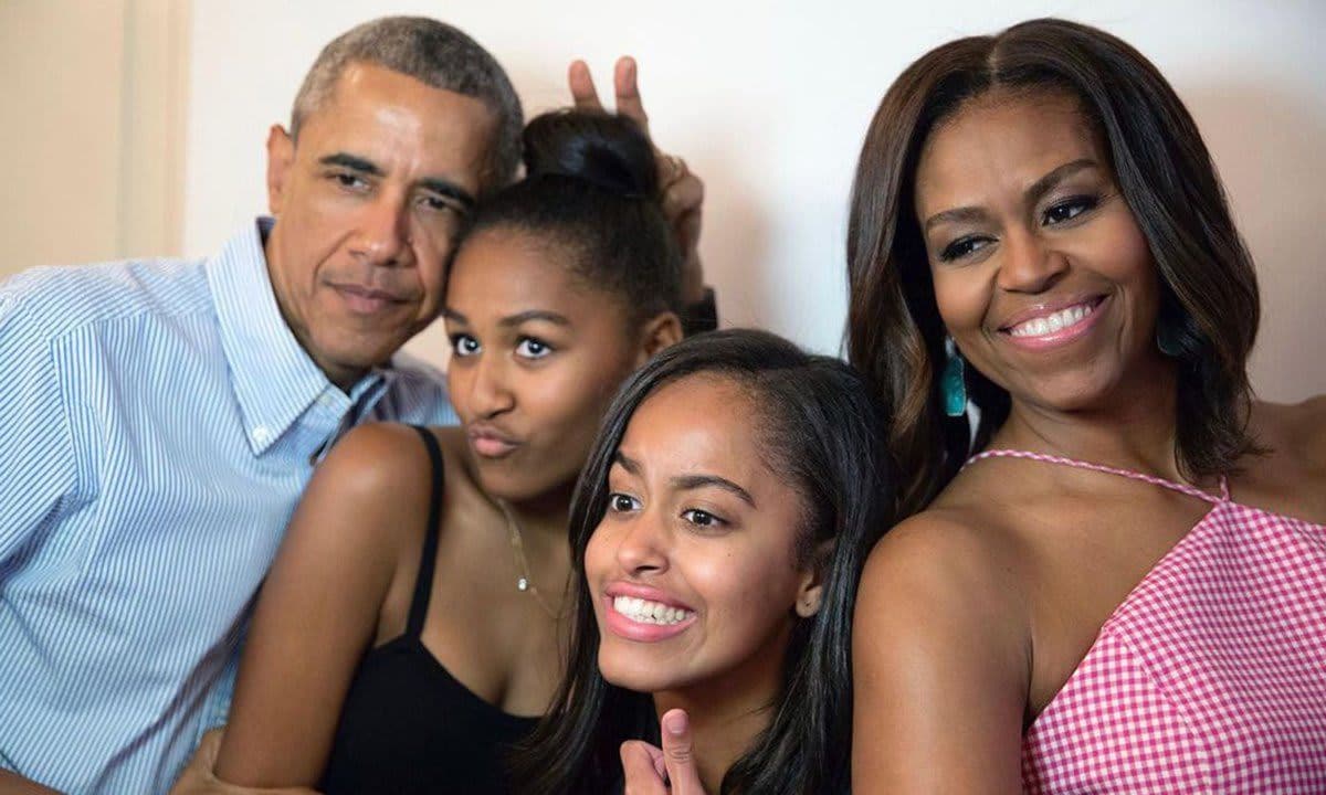 Barack and Michelle Obama with their daughters Malia and Sasha