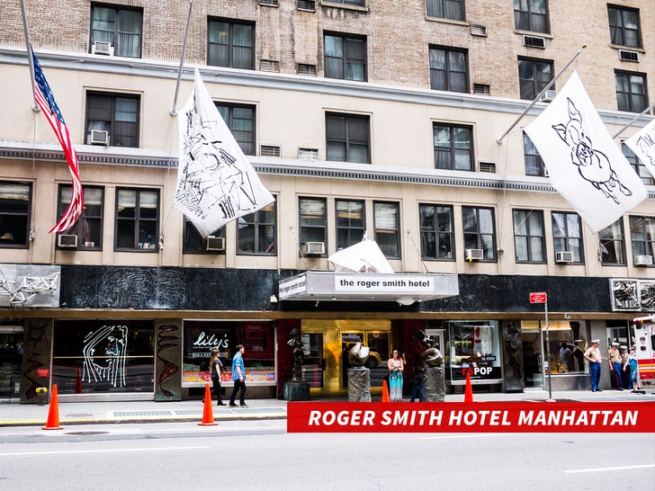 rRoger Smith Hotel Manhattan sub istock