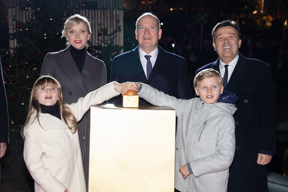 MONACO, MONACO - NOVEMBER 30: (EDITOR'S NOTE : NO TABLOIDS WEB & PRINT, NO DAILY MAIL, NO DAILY MAIL GROUP, NO BILD, NO CHI, NO VOICI, NO CLOSER) (L-R)  Princess Gabriella of Monaco, Princess Charlene of Monaco, Prince Albert II of Monaco,  Prince Jacques of Monaco and StÃ©phane Valeri launch Christmas Illuminations on Place du Casino on November 30, 2024 in Monaco, Monaco.  (Photo by Pierre Villard/ SC Pool - Corbis/Getty Images)