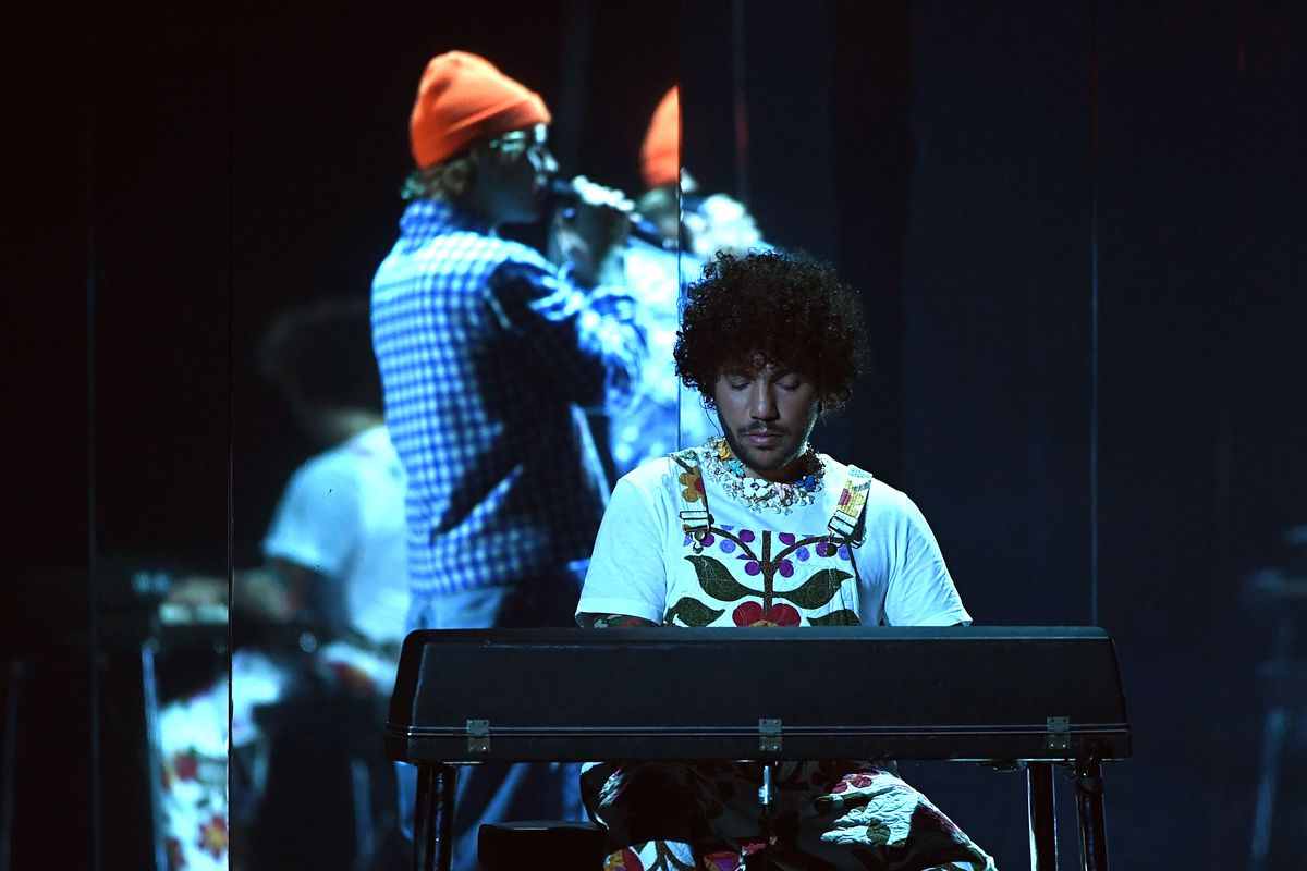  (L-R) In this image released on November 22, Justin Bieber and Benny Blanco perform onstage for the 2020 American Music Awards at Microsoft Theater on November 22, 2020 in Los Angeles, California. (Photo by Kevin Mazur/AMA2020/Getty Images for dcp)
