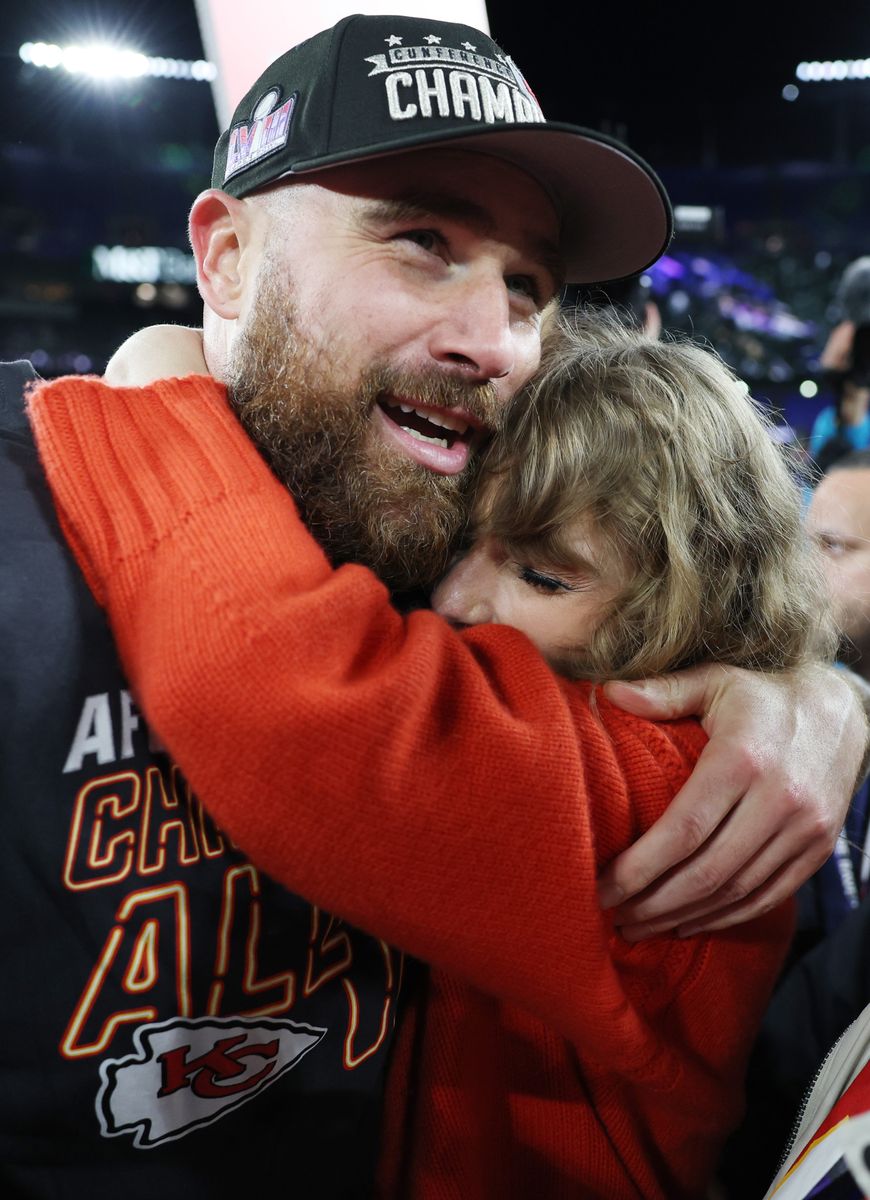 Travis Kelce, on the other hand, is a charming Libra, an air sign ruled by Venus.