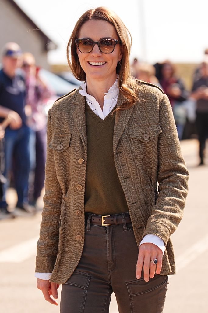 kate middleton in sunglasses 