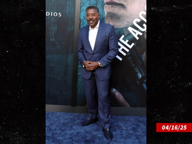 ernie hudson smiling sub getty swipe