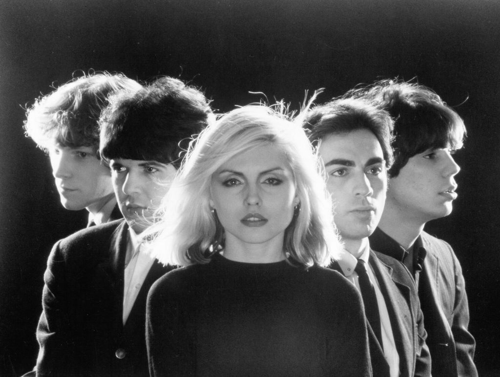 1976:  American rock group Blondie (L-R: Gary Valentine, Clem Burke, Debbie Harry, Chris Stein and Jimmy Destri) pose for portrait to promote their debut album 'Blondie' in 1976