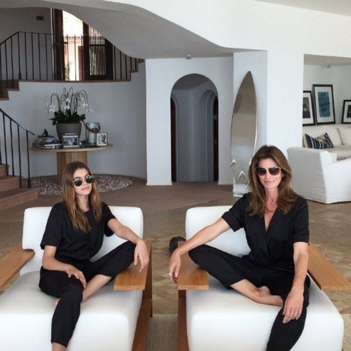 <b><a href="https://us.hellomagazine.com/tags/1/cindy-crawford/"><strong>Cindy Crawford</strong></a> and <a href="https://us.hellomagazine.com/tags/1/kaia-gerber/"><strong>Kaia Gerber</strong></a></b>
<br>
Cindy and Kaia took their twinning to the next level in this photo that shows the duo lounging around the house in matching CO+CO jumpsuits.
</br><br>
Photo: Instagram/@cindycrawford