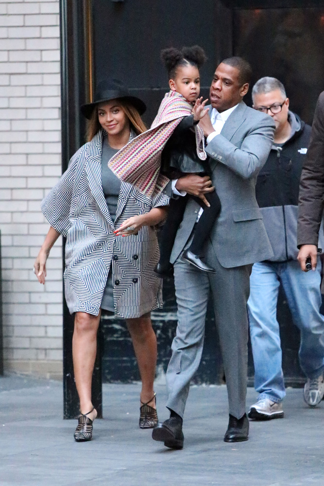 Beyonce, Jay-Z & Blue Ivy Leave the ‘Annie’ Premiere