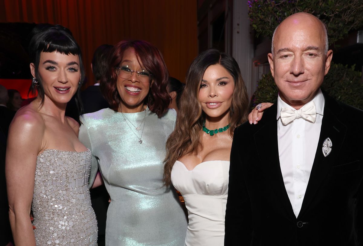 Katy Perry, Gayle King, Lauren Sanchez, and Jeff Bezos attend the 2025 Vanity Fair Oscar Party 