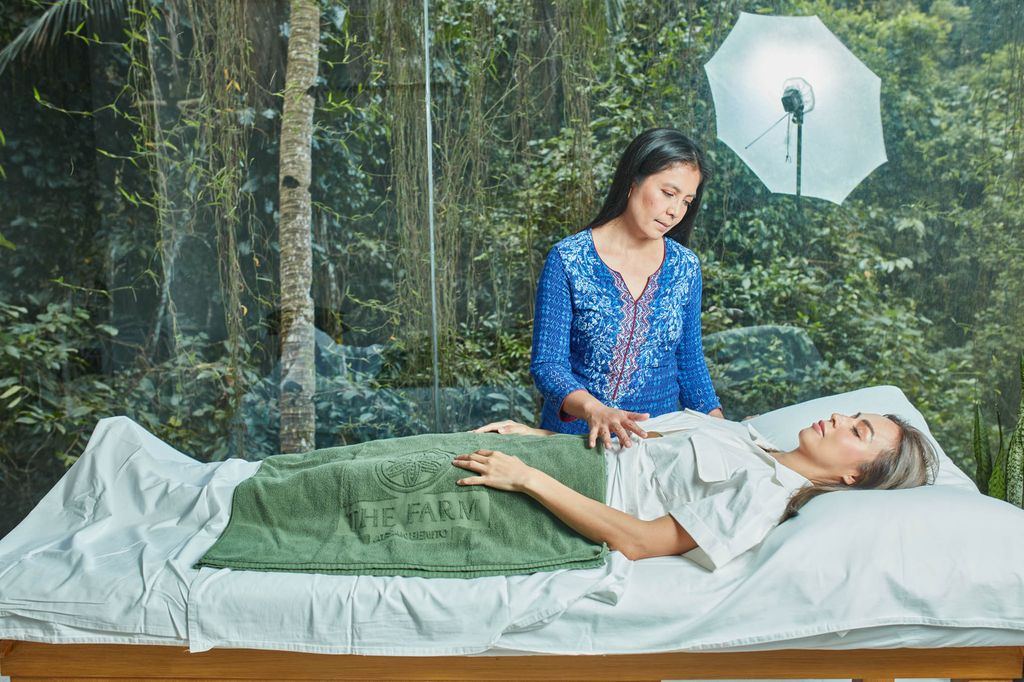 Photo of a woman having a Neurogenic treatment