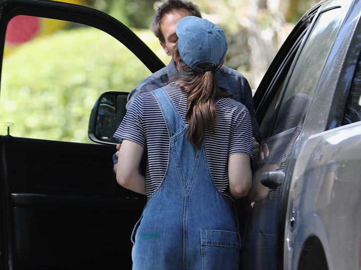 jeenifer garner and boyfriend tmz x17