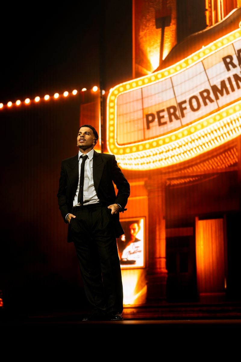 Rauw Alejandro makes history in Los Angeles with his 'Cosa Nuestra' tour