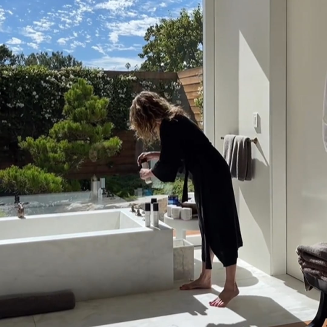 Jennifer aniston in her bathroom