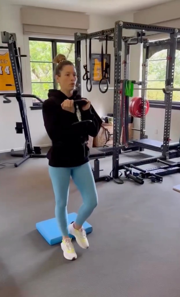 Jessica Biel in the home gym