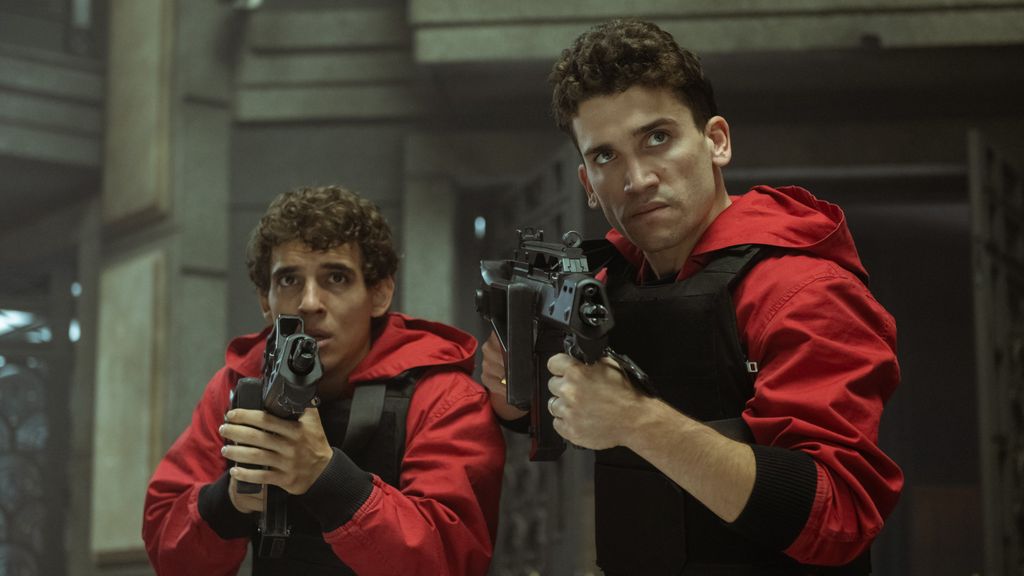 Jaime Lorente and Miguel Herrán in Money Heist