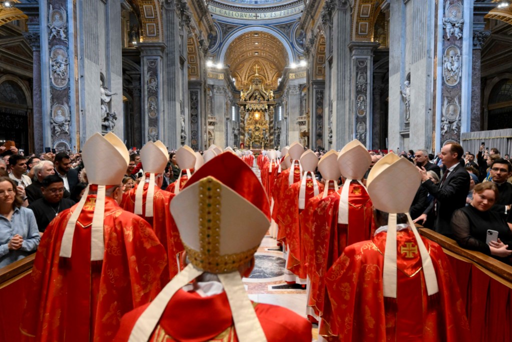 VATICAN CITY, VATICAN - MAY 07: (EDITOR NOTE: STRICTLY EDITORIAL USE ONLY - NO MERCHANDISING). Cardinals attend a mass for the election of the Roman Pontiff, prior to the start of the conclave, at St Peter's Basilica on May 07, 2025 in Vatican City, Vatican. Cardinals of the Catholic Church have descended on Vatican City to commence the papal conclave, the secretive voting process held in the Sistine Chapel that requires a two-thirds majority to elect the new leader of the Catholic Church. The election follows the death of Pope Francis on April 21 at the age of 88. (Photo by Francesco Sforza - Vatican Media via Vatican Pool/Getty Images)