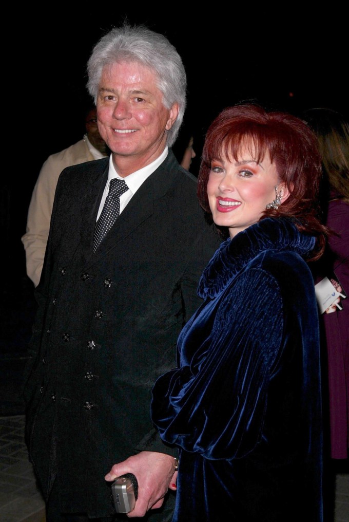 Naomi Judd & Husband Larry in 2004