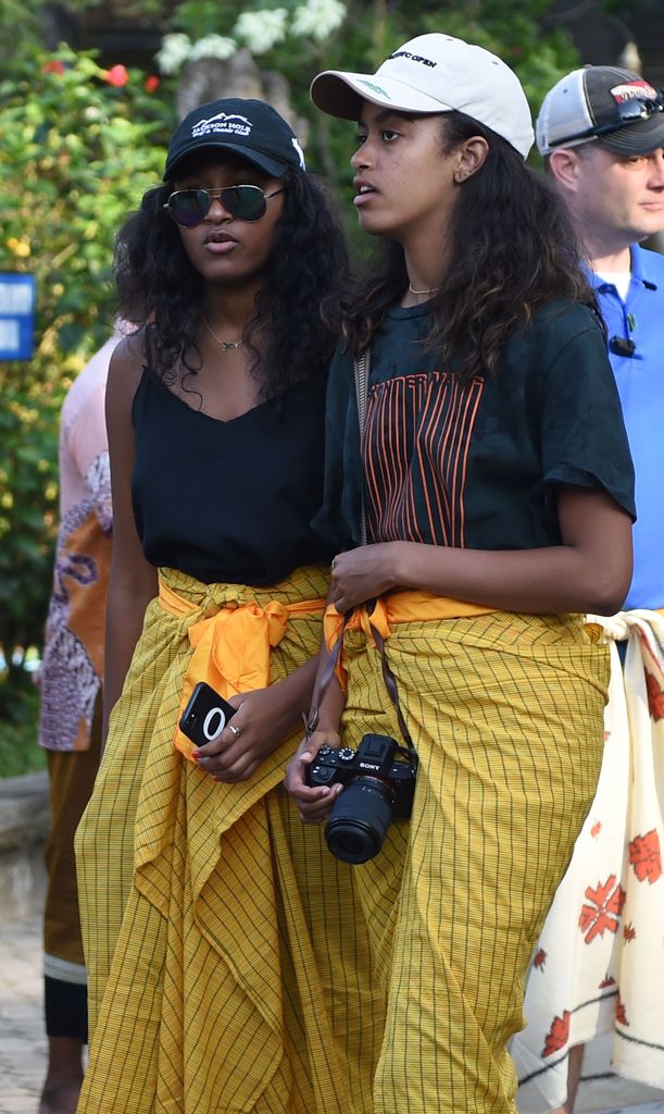 malia and sasha obama in bali 2017