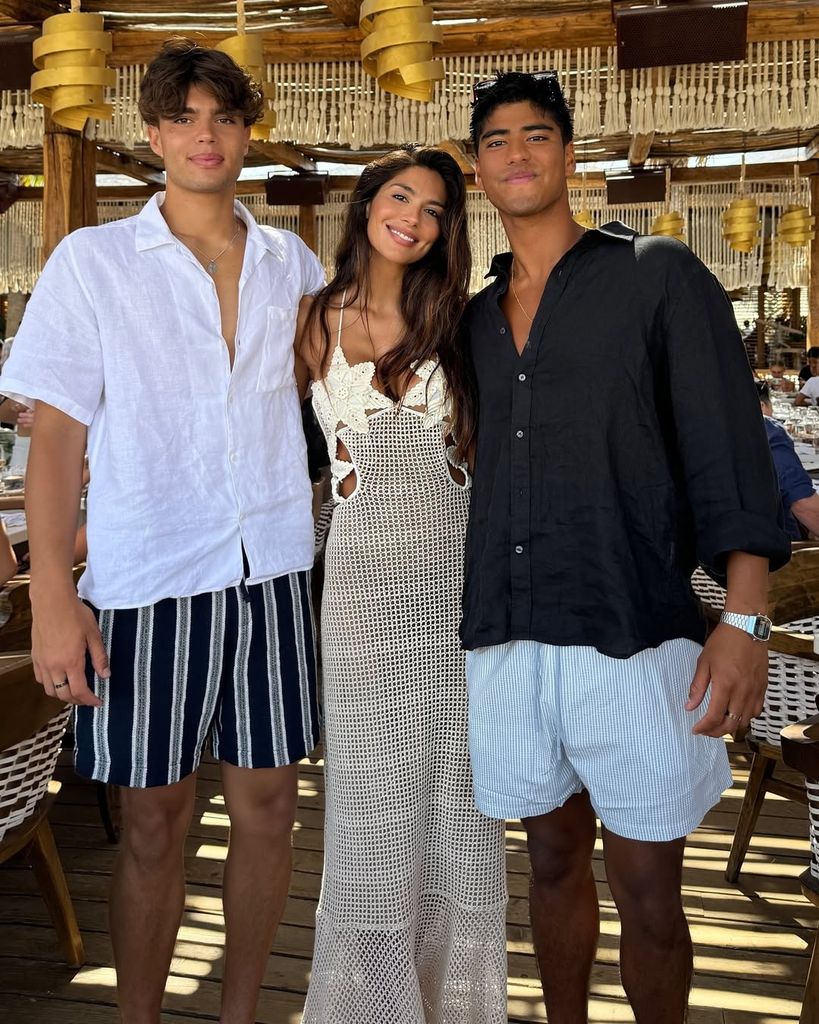 pia whitesell sons