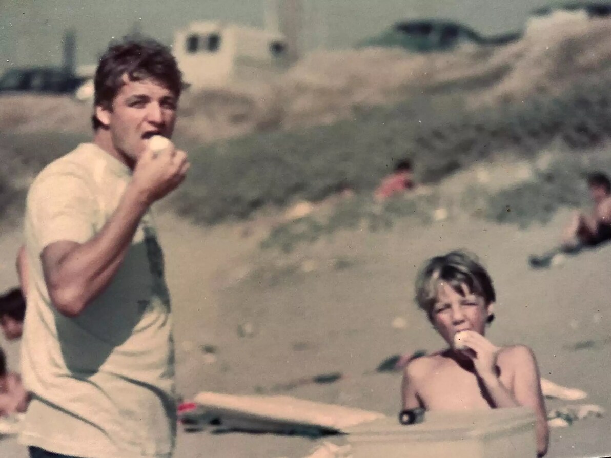 José Balmaceda and young Pedro Pascal