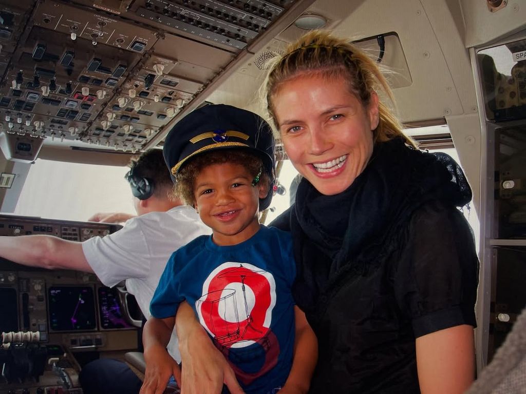 Heidi Klum and Henry Samuel pose for a photo inside a plane's cockpit, shared on Instagram
