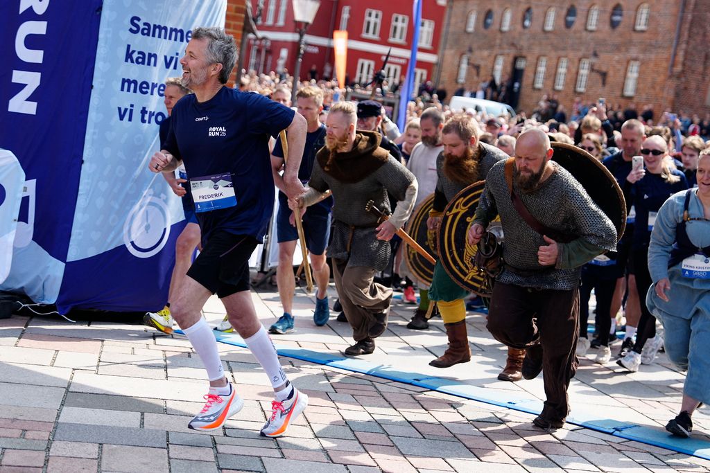King Frederik takes part in Royal Run in Ribe