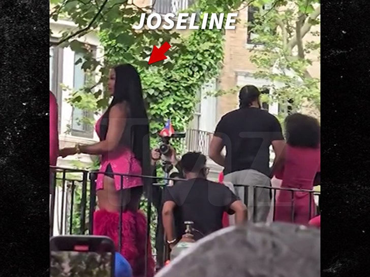 060925-joseline-hernandez-dancers-fight-arrow-v4