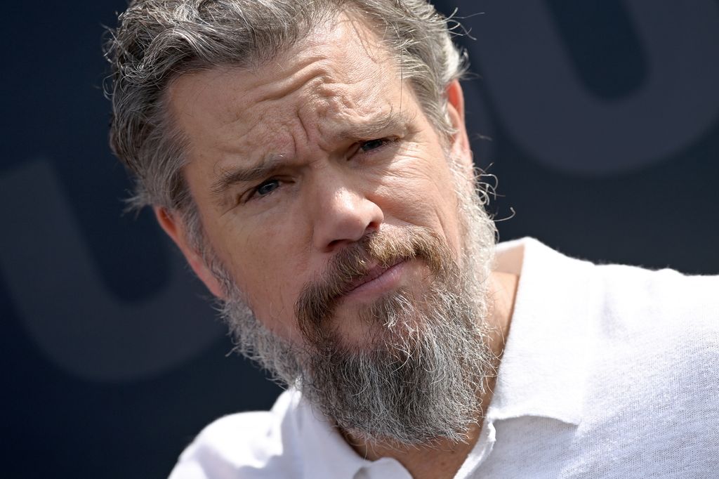 matt damon beard
