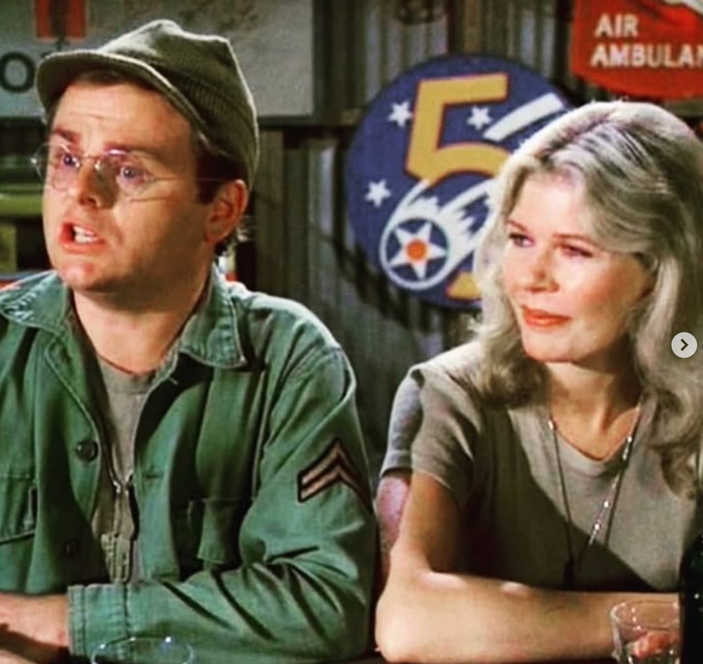 Loretta and co-star Gary Burghoff