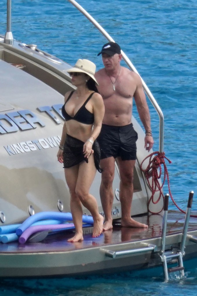 Jeff Bezos and Lauren Sanchez enjoy a boat day