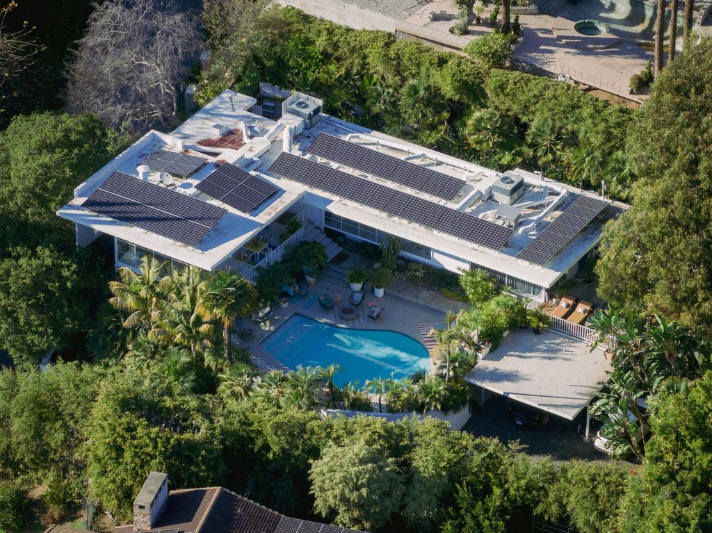 brad pitt home
