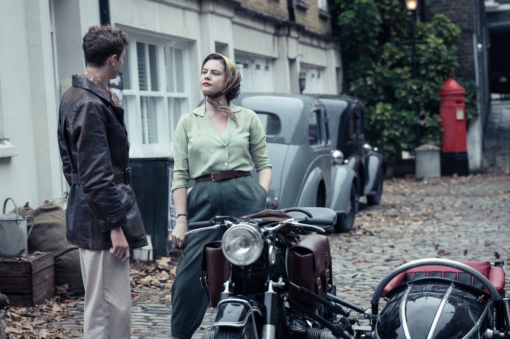 Derek Jackson (Jack Michael Stacey) married Pamela (Isobel Jesper-Jones)