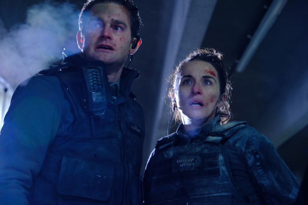 VICKY MCCLURE as Lana Washington and MARK STANLEY as DCI Thom Youngblood in Trigger Point series 2