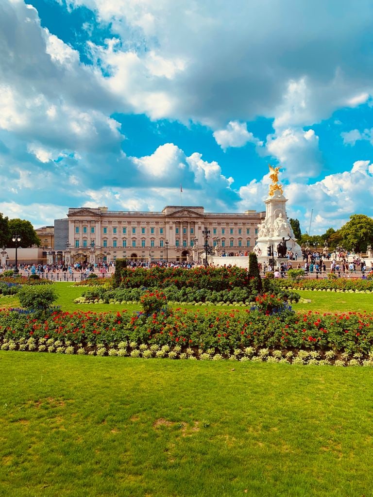 Buckingham Palace gardens