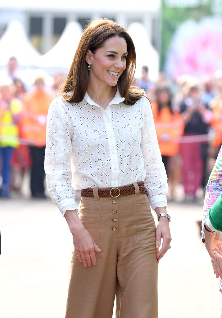 princess kate wearing monica vinader earrings with beige trousers