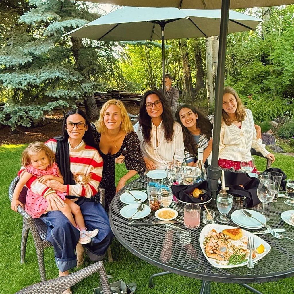 Emma heming demi moore rumer willis mabel evelyn willis